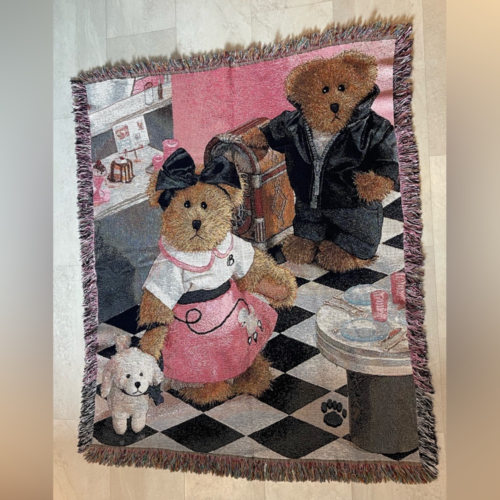 50's Diners Bears Tapestry Throw Blanket